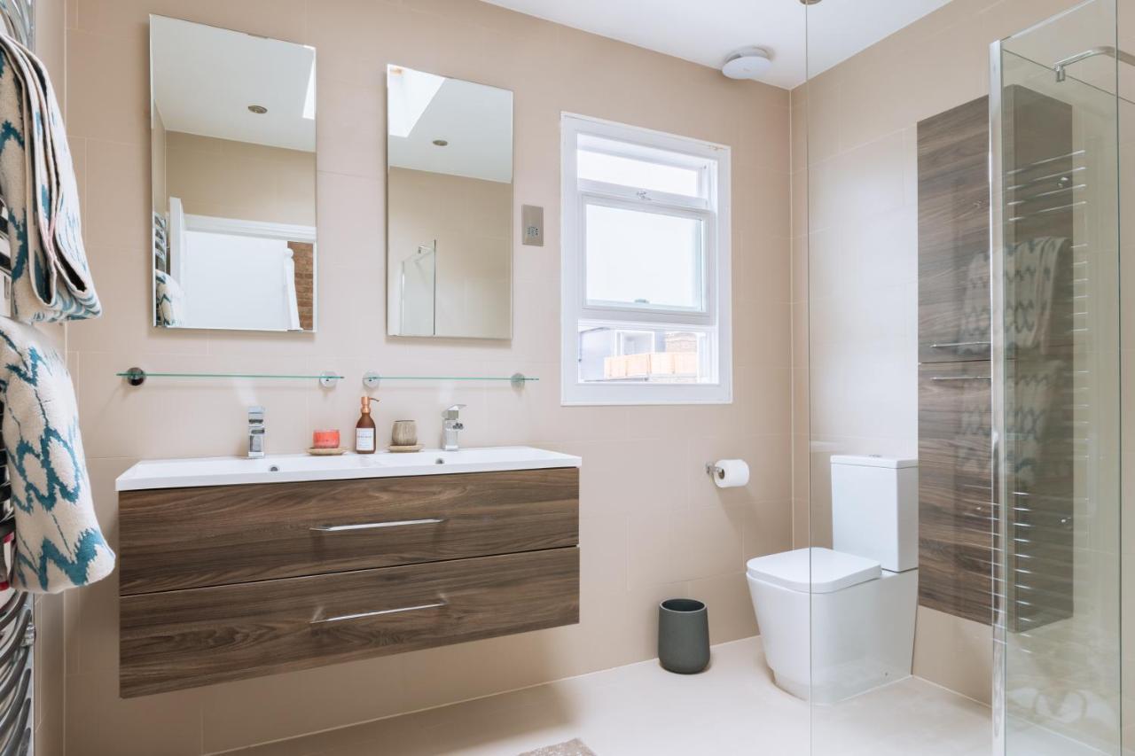 Luxury And Bright Bedrooms In Queens Park Londen Buitenkant foto